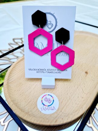 Fényes magenta-fekete lakk hexa duo fülbevaló
